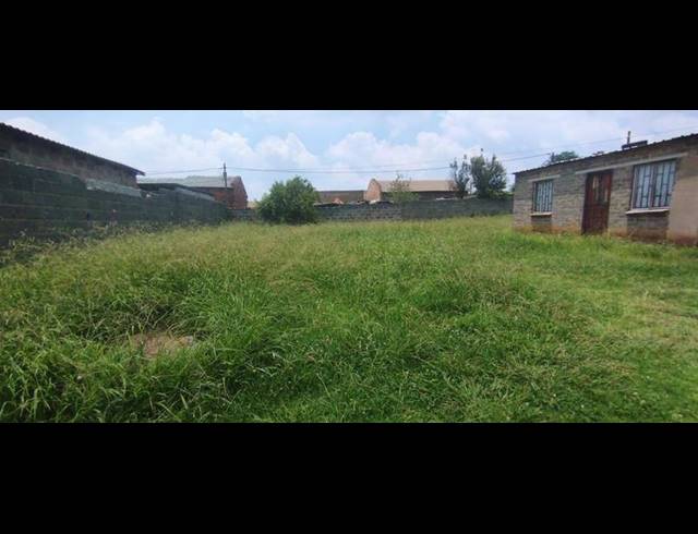 2 BEDROOM HOUSE FOR SALE IN DAVEYTON CENTRAL